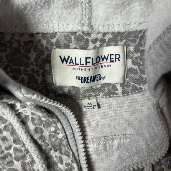 Wallflower Gray Leopard Print Jacket - Picture 4 of 4